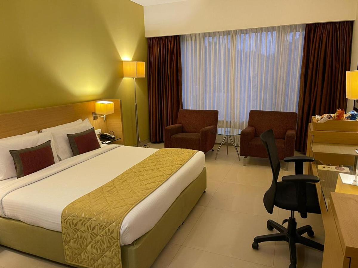 Radha Regent Electronic City Kammasandra Luaran gambar