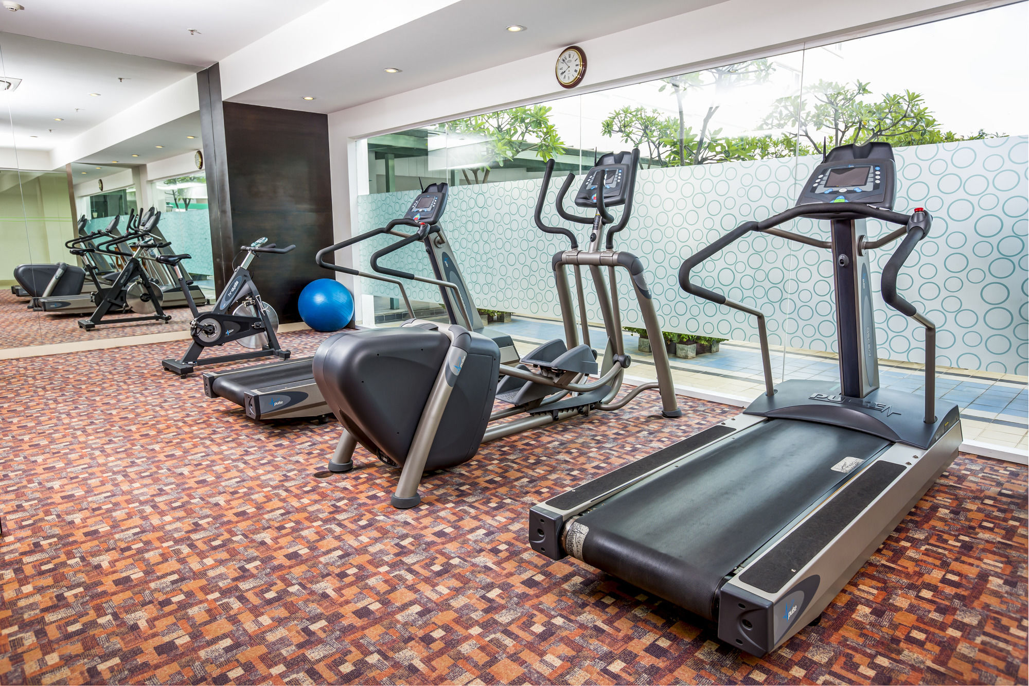 Radha Regent Electronic City Kammasandra Luaran gambar