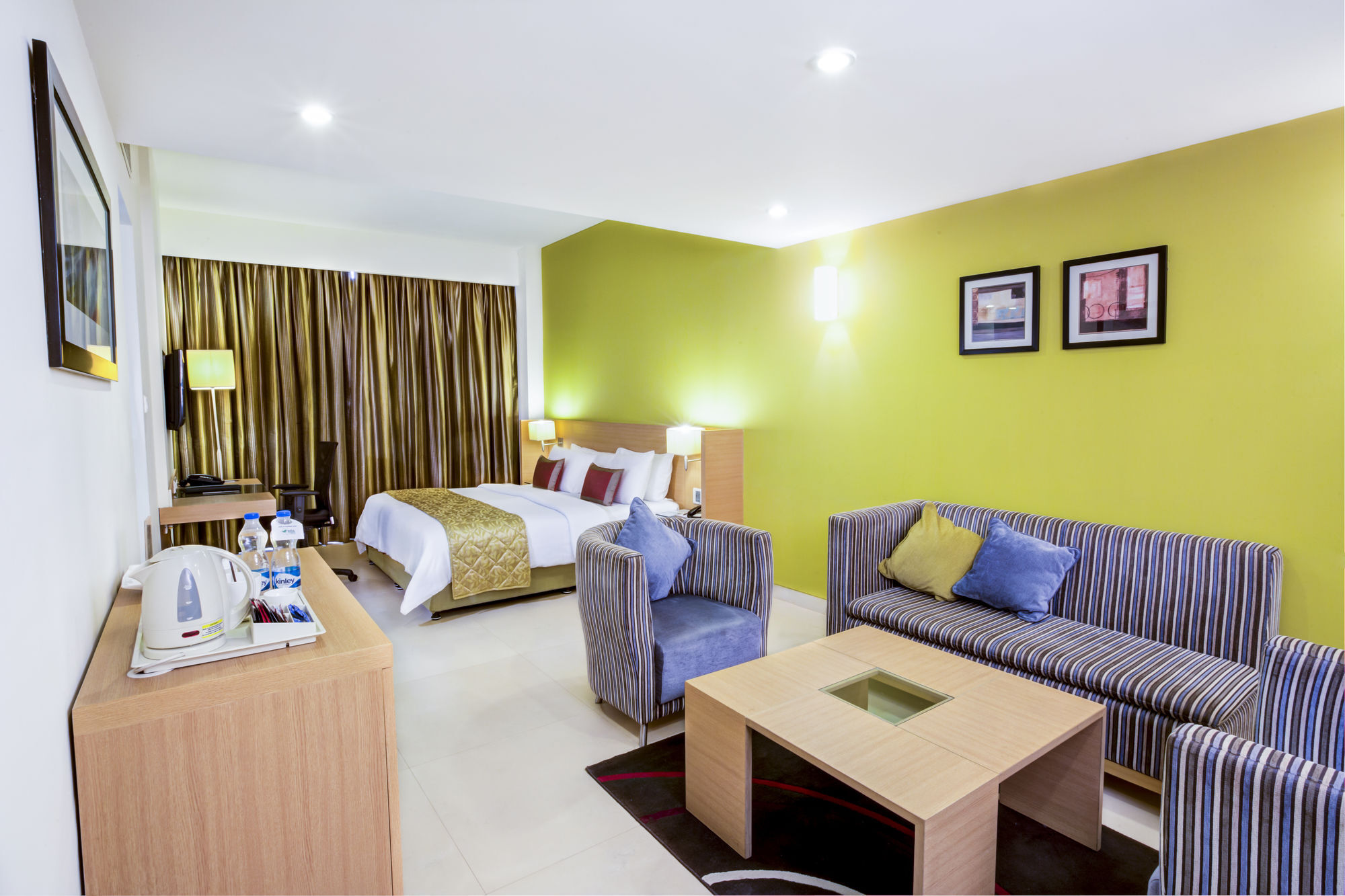 Radha Regent Electronic City Kammasandra Luaran gambar